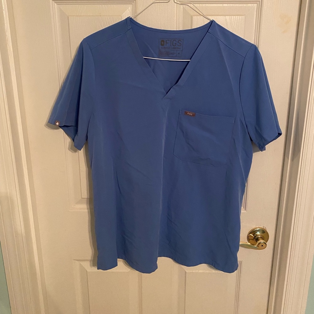 Ceil Blue Figs Scrubs Top
